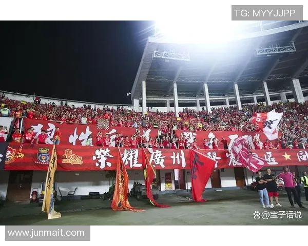 武汉女足亚冠夺冠王霜点射陈晨神扑中国足球崛起能否与恒大并肩齐名
